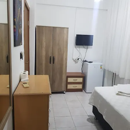 Fethiye Apart Otel 公寓式酒店 费特希耶