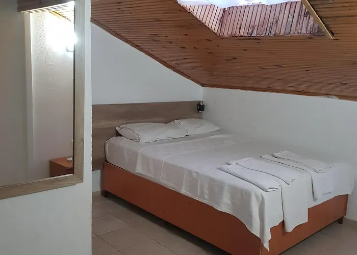 Fethiye Apart Otel 公寓式酒店 费特希耶